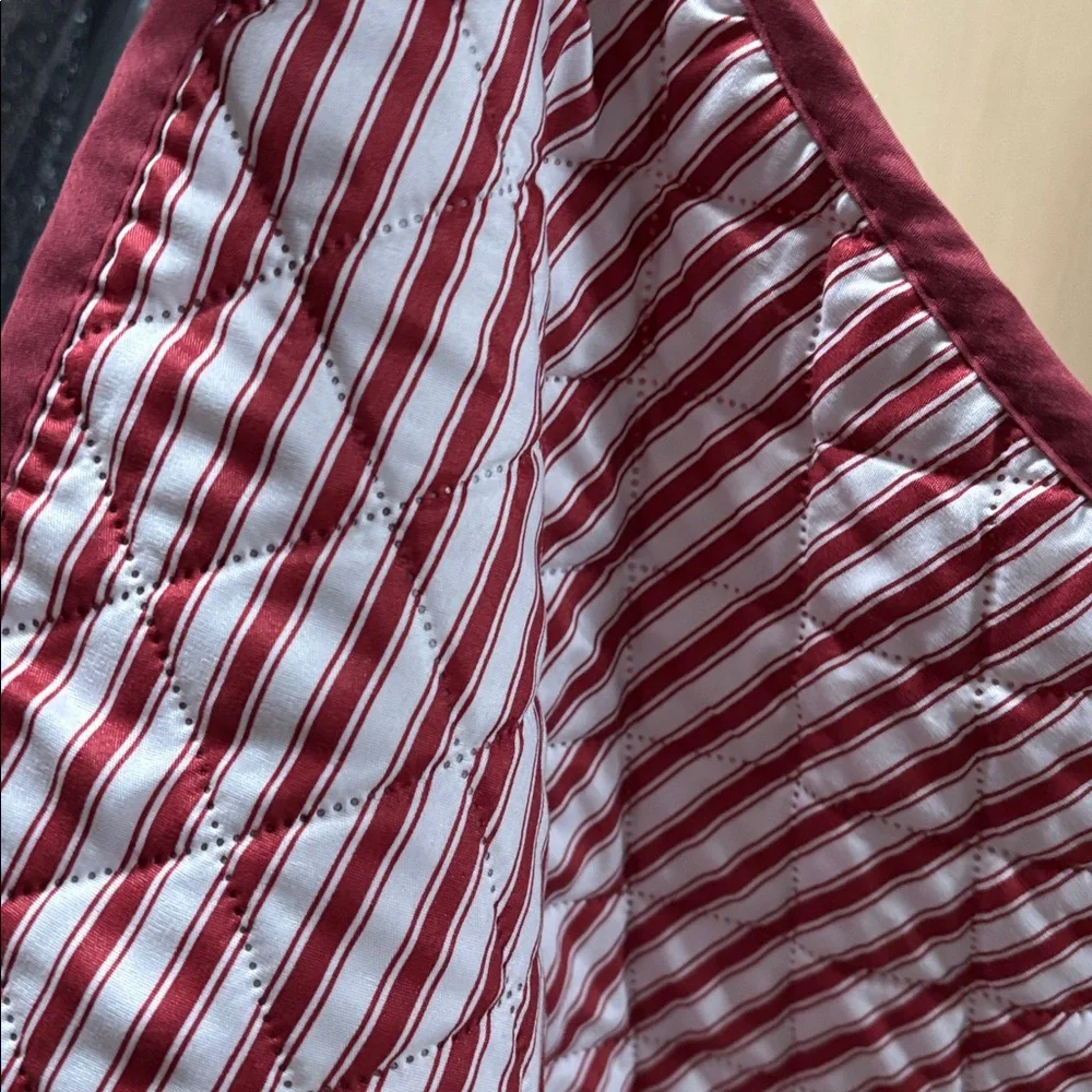 2 Striped Quilted Chair Cover